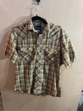 Wrangler Western Shirts Short Sleeve Plaid Button-Up Shirt - Tan & White Medium